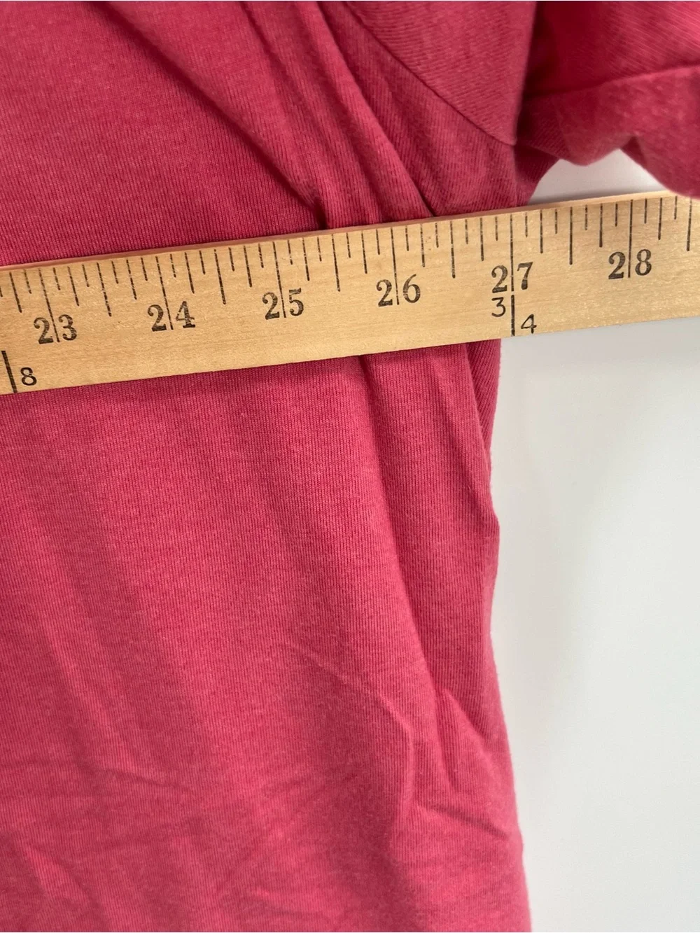 201 IZOD Men's Pink Short-Sleeve Graphic Tee